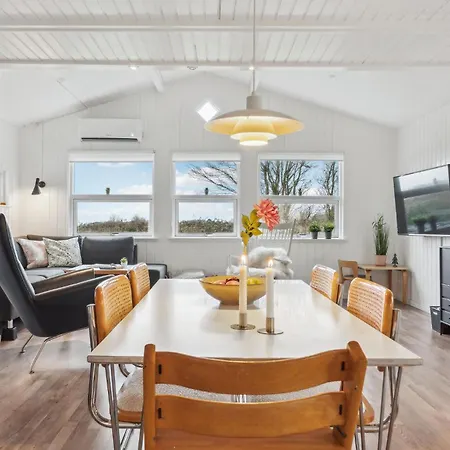Stunning Home In Humble With Wifi Hébergement de vacances *