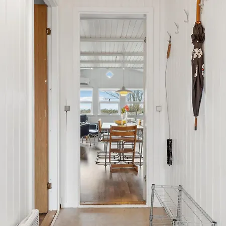 Stunning Home In Humble With Wifi Hébergement de vacances Nordenbro Vesteregn