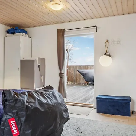 Stunning Home In Humble With Wifi